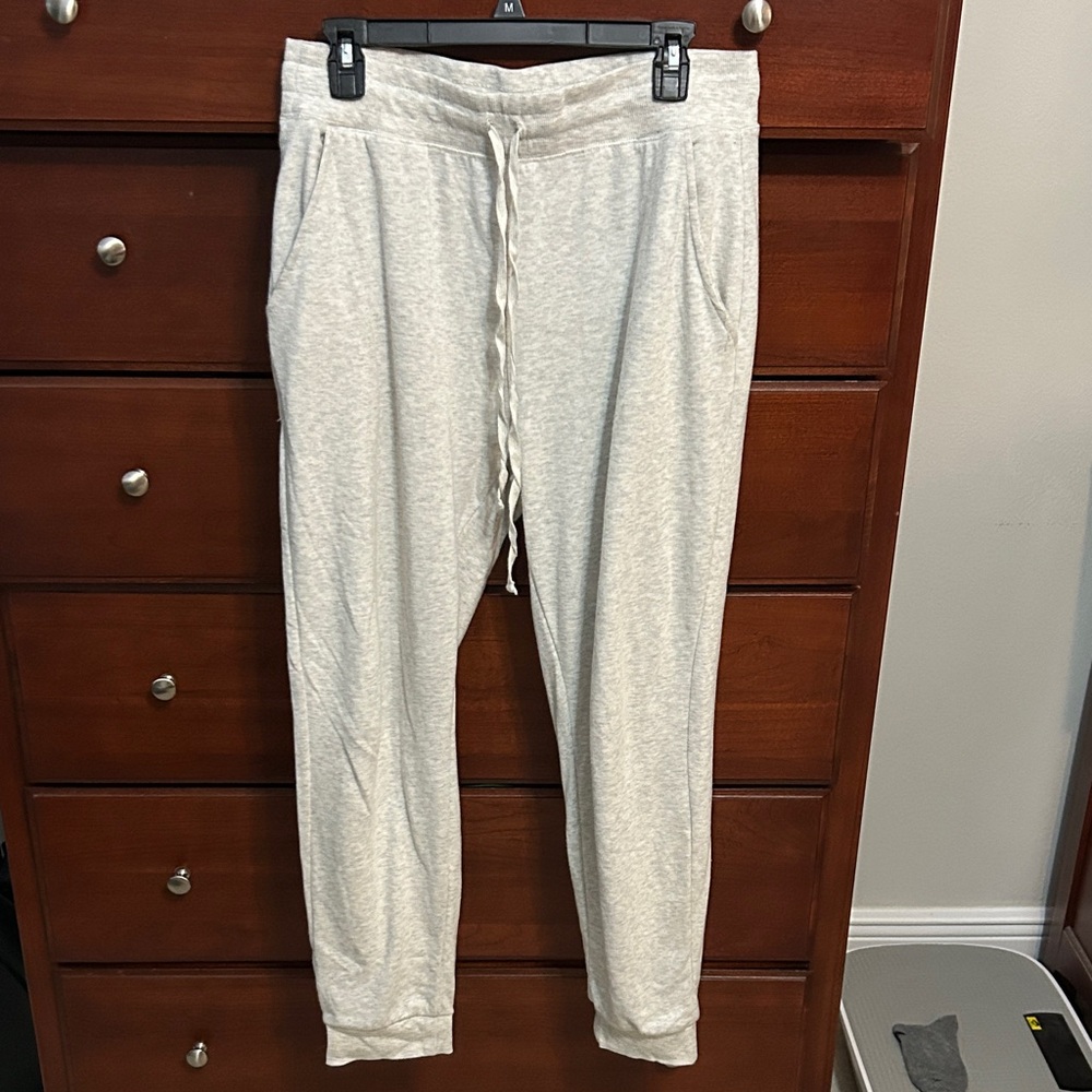 Women’s Gray Jogger Pants
